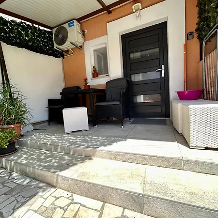 Homestay City Center With Balcony *